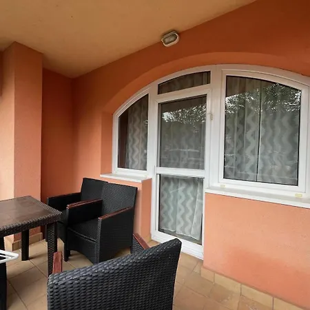 Y Apartamento Balatonlelle