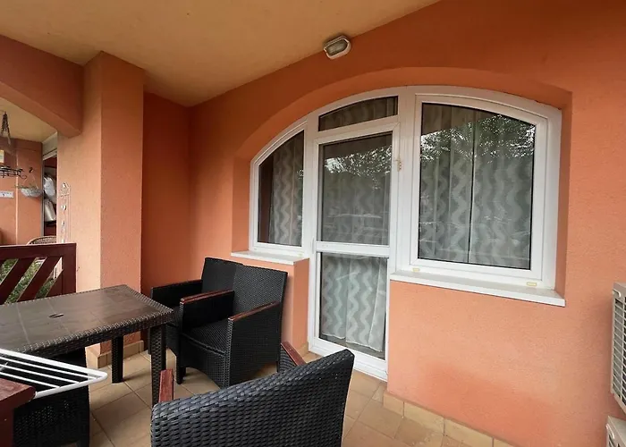 Y Apartamento Balatonlelle